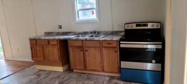 Main picture of 205 Holt Ave