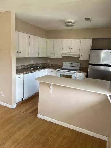 Main picture of 1209 S Lincoln Park Dr