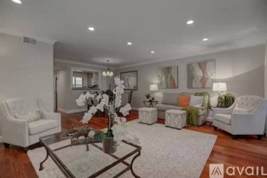 Main picture of 2202 Olivegate Ln