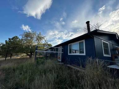 Main picture of 736 Mahogany Ct