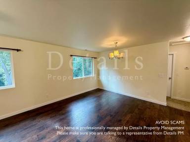 Main picture of 2382 Martin Ave E