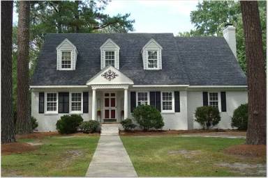 Main picture of 208 Williamsburg Dr