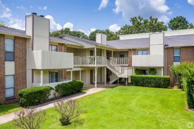 Main picture of Richmond Oaks Apartments
