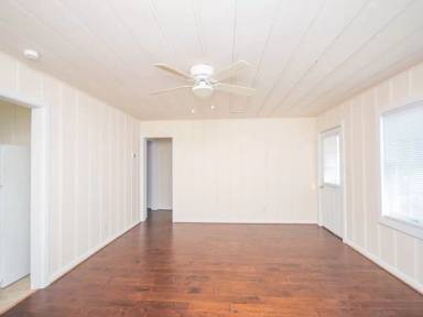 Main picture of 411 S Marion St