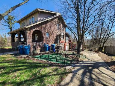 Main picture of 904 Alpine Blvd