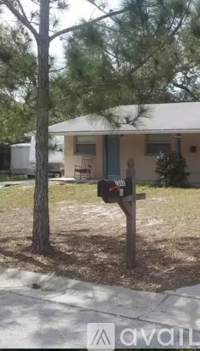 Main picture of 2068 Poinsetta Ave