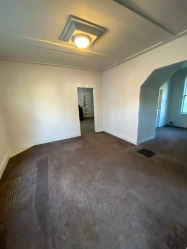 Main picture of 1313 Zollars Ave