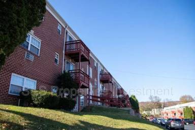 Main picture of St. Lawrence Apartments