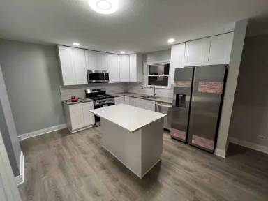 Main picture of 1212 E Irving Park Rd