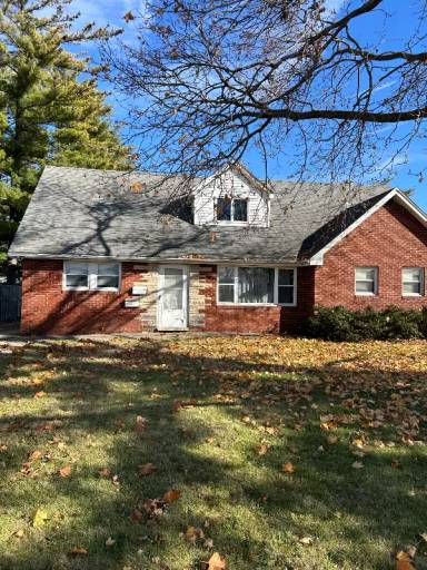 Main picture of 617 W Jefferson St