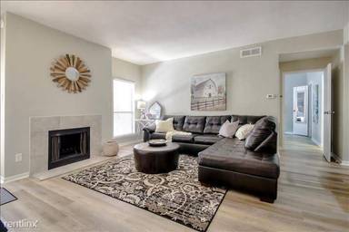 Main picture of 2125 Augusta Dr