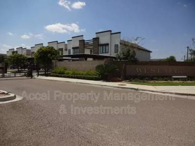 Main picture of 206 Fig Dr