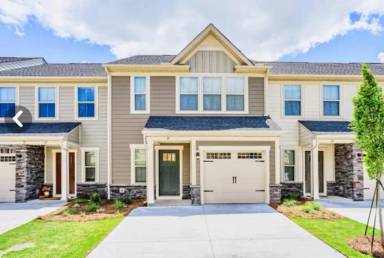 Main picture of 5 Eagle Field Ln