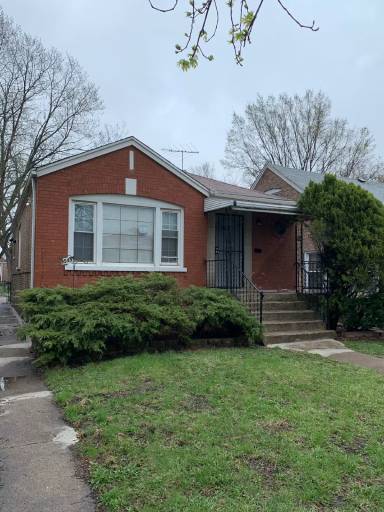 Main picture of 9545 S Greenwood Ave