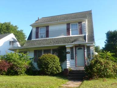 Main picture of 43 W Lowell Ave