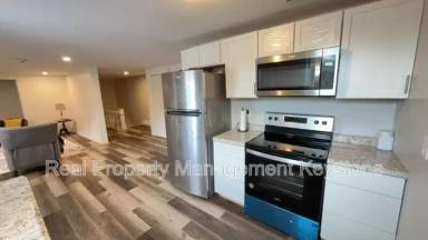 Main picture of 3178 McClure Ave