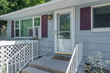 Main picture of 19 Rice Ave