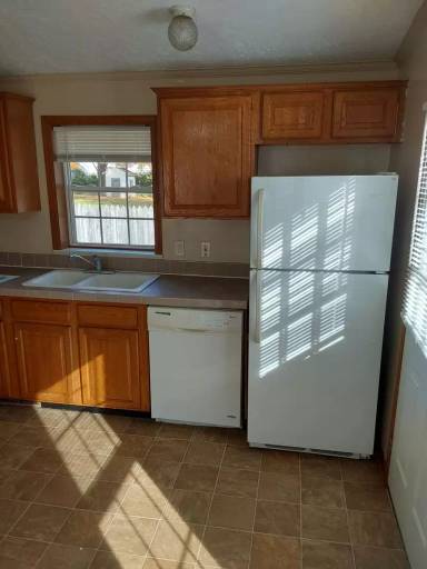 Main picture of 101 Sunset Ct