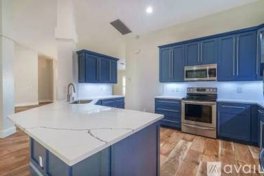 Main picture of 6610 Blue Bay Cir