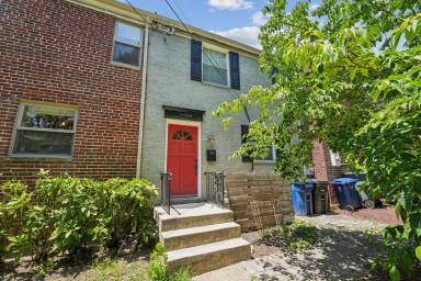 Main picture of 2908 Landover St