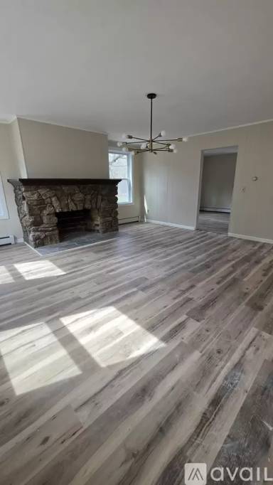 Main picture of 101 Randall St