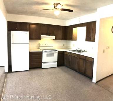 Main picture of 1620 W 42nd St