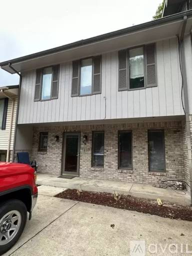Main picture of 119 Lancelot Ct