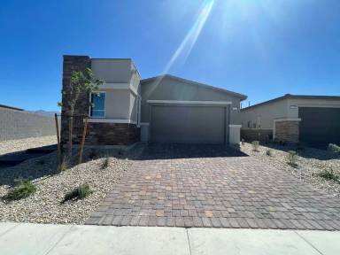 Main picture of 9686 Pacific Pine St