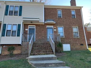 Main picture of 6211 Waterside Ln