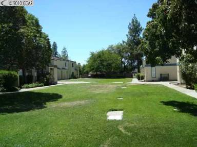 Main picture of 30 El Capitan Ln