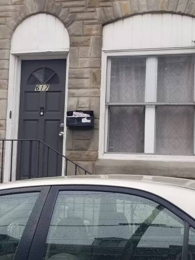 Main picture of 617 Moss St