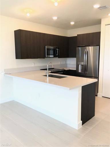 Main picture of 10222 NW 64th Way