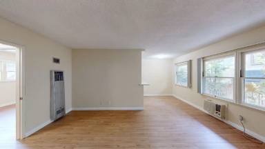 Main picture of 709 Locust St