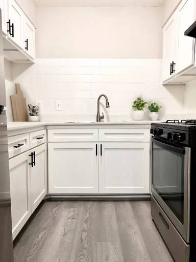 Main picture of The Court at Oak Forest Apartments