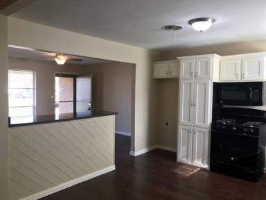 Main picture of 3722 Lisa Ln