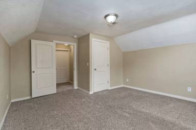 Main picture of 645 S Grant Ave