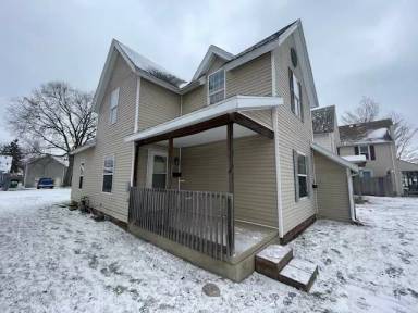 Main picture of 212 E Mishawaka Ave