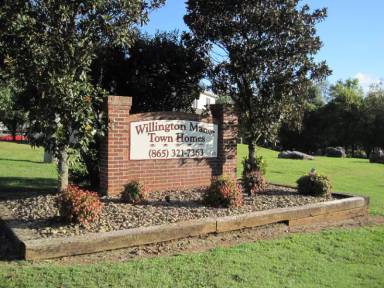 Main picture of 400 Willington Mnr