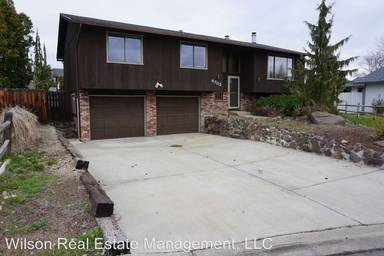 Main picture of 4703 Clinton Way