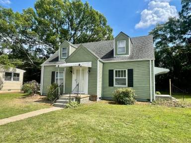 Main picture of 3004 Grace St