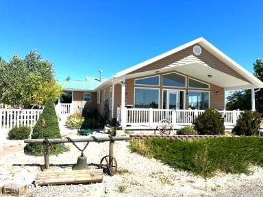 Main picture of 165 Cascade Dr