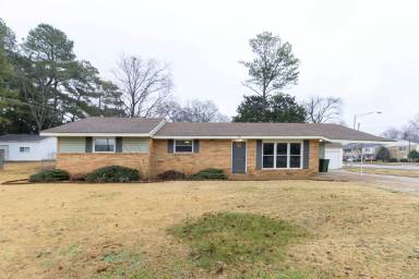 Main picture of 300 Blocker St NW