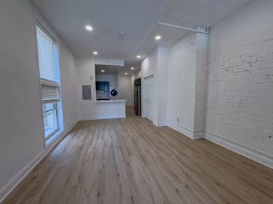Main picture of 2113 Green St