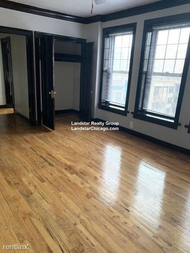 Main picture of 846 W Montrose Ave