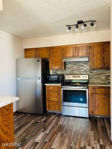 Main picture of 6110 S 76th Ave