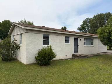 Main picture of 102 Tech St