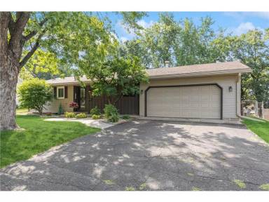 Main picture of 8747 Harrison Cir