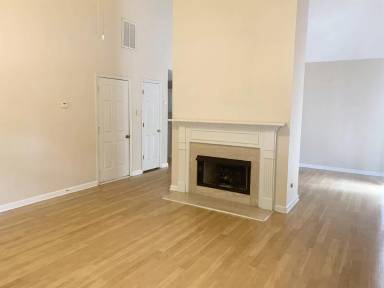 Main picture of 118 Stoneforest Dr