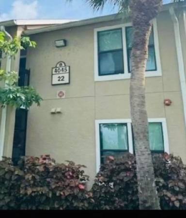 Main picture of 4045 Crockers Lake Blvd