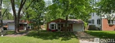 Main picture of 638 S Sappington Rd